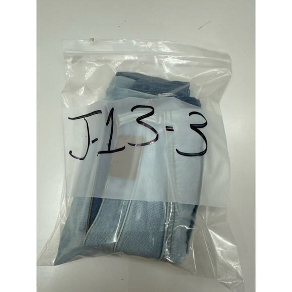 American Eagle Womens Jeans Size 00 Mom Jean Two Tone Distressed Denim - Picture 13 of 13